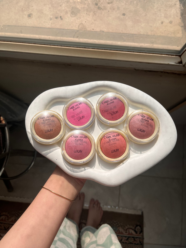رژ گونه ابروبادی